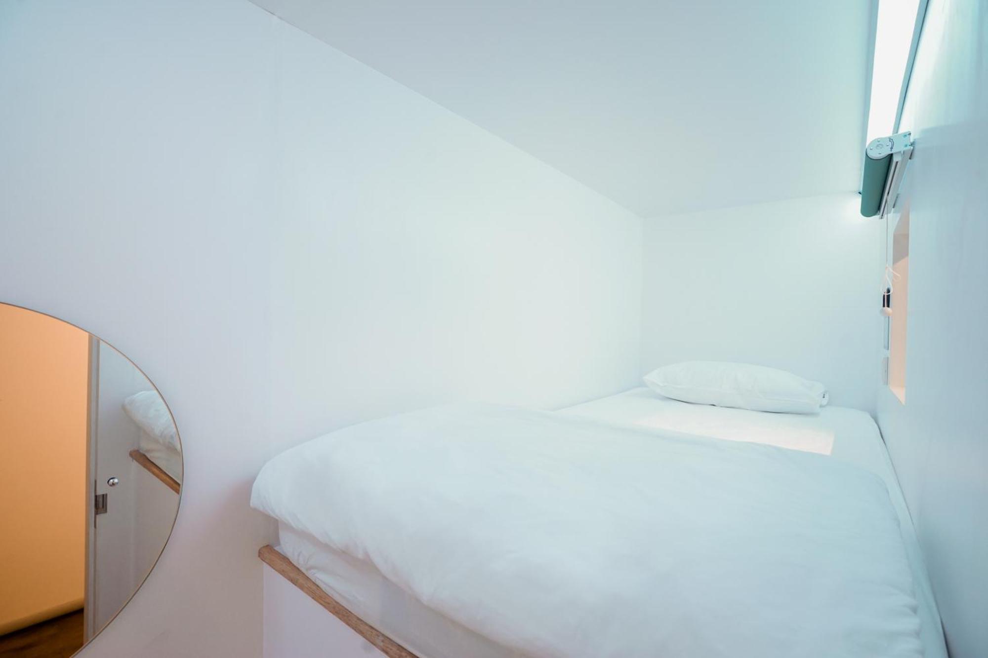 Hotel Bobopod Alun-Alun, Bandung Zimmer foto